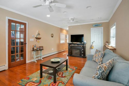 33b-33B Edgewater Park, Bronx, NY, 10465-3503 | Card Image