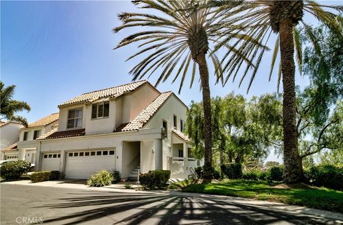 2 Vista Del Mar, Dana Point, CA, 92629-3133 | Card Image