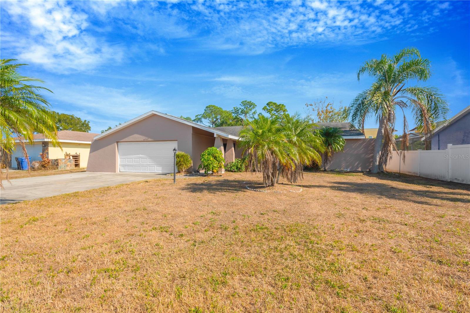 Residential in APOLLO BEACH 3