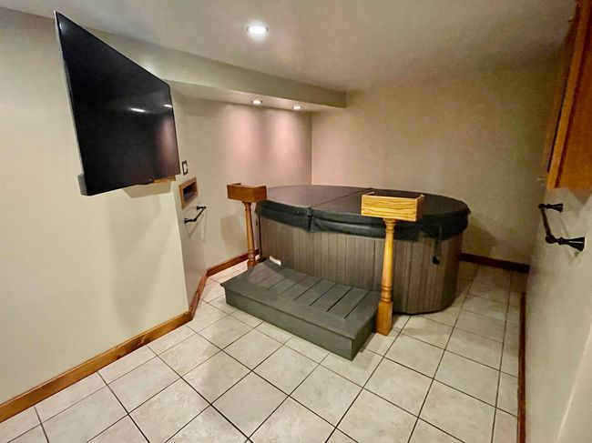 435 Spruce St, House other with 3 bedrooms, 2 bathrooms and null parking in Manchester NH | Image 14