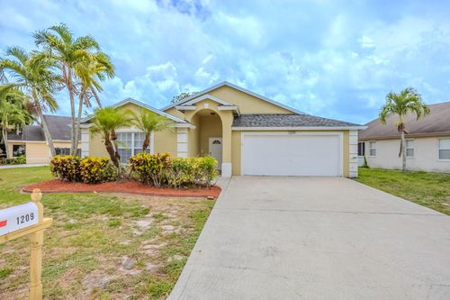 1209 Hatteras Cir, Greenacres, FL, 33413-3008 | Card Image