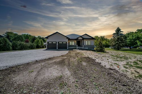 8357 Goosemarsh Line, Grand Bend, ON, N0M1T0 | Card Image
