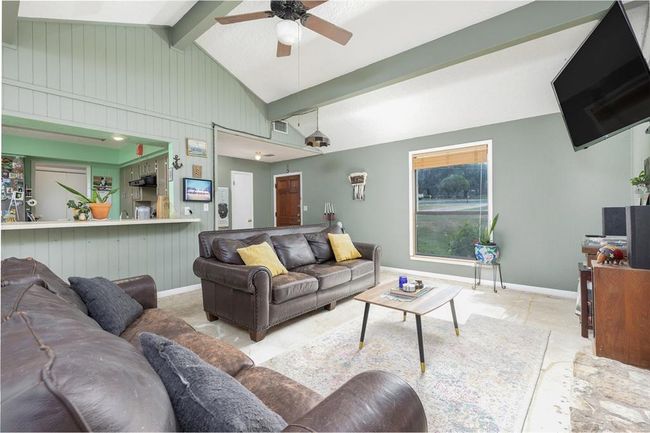 12 Creekwood Dr, House other with 3 bedrooms, 2 bathrooms and 3 parking in Schulenburg TX | Image 15