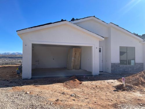 40-2054 W 320 S, Hurricane, UT, 84737-3684 | Card Image