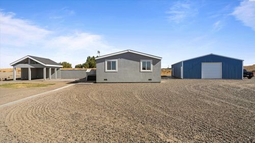 94 Dusty Rd, Burbank, WA, 99323-8614 | Card Image