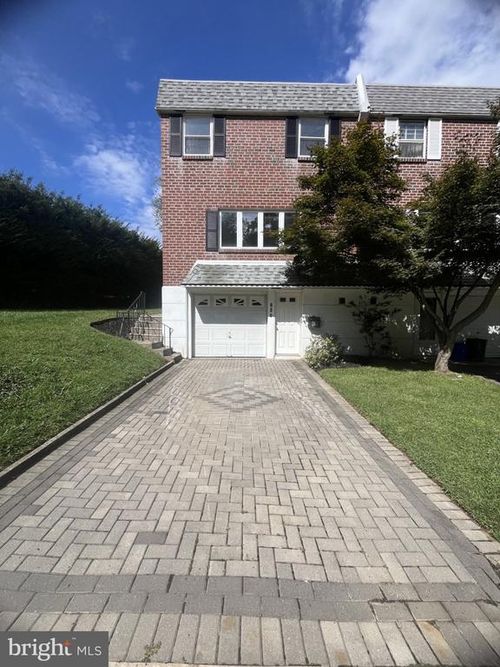 825 Bells Mill Rd, PHILADELPHIA, PA, 19128-1007 | Card Image