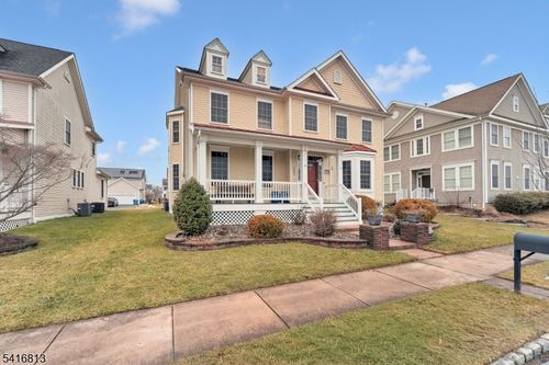 7 Colemantown Dr, Chesterfield, NJ, 08515-9788 | Card Image