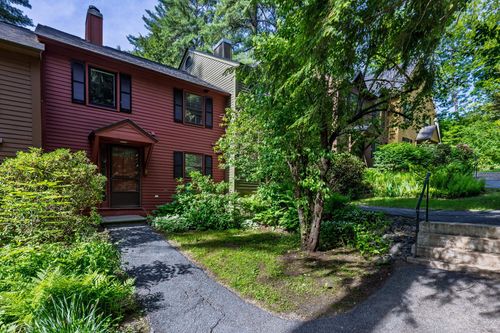 b4-826 Hard Rd, Quechee, VT, 05059-3040 | Card Image