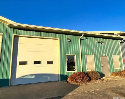 2-4260 5th Ave E, Prince Albert, SK, S6W0A5 | Card Image