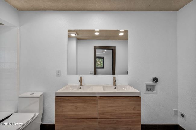 638 N Martin Dr, House other with 7 bedrooms, 6 bathrooms and 5 parking in Zephyr Cove NV | Image 36