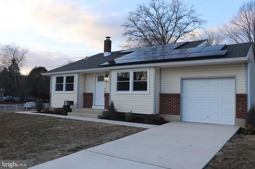 901 Bentley Rd, LINDENWOLD, NJ, 08021-2915 | Card Image