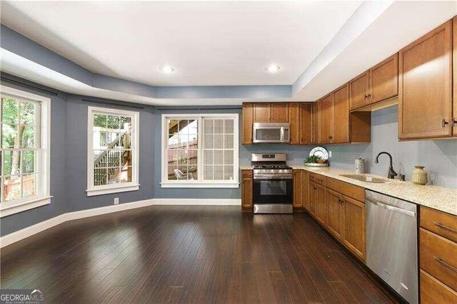 640 Lake Medlock Dr, House other with 6 bedrooms, 5 bathrooms and 2 parking in Johns Creek GA | Image 40
