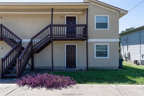 apt-2-811 Yegua St, Bryan, TX, 77801-2846 | Card Image