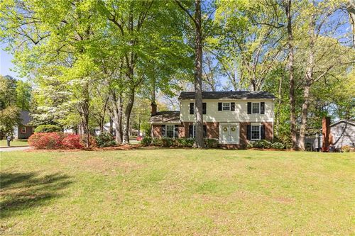 3106 Winchester Dr, Greensboro, NC, 27406-5232 | Card Image