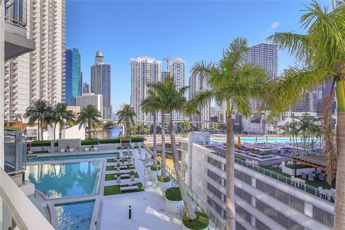 1213-90 Sw 3rd St, Miami, FL, 33130-4021 | Card Image