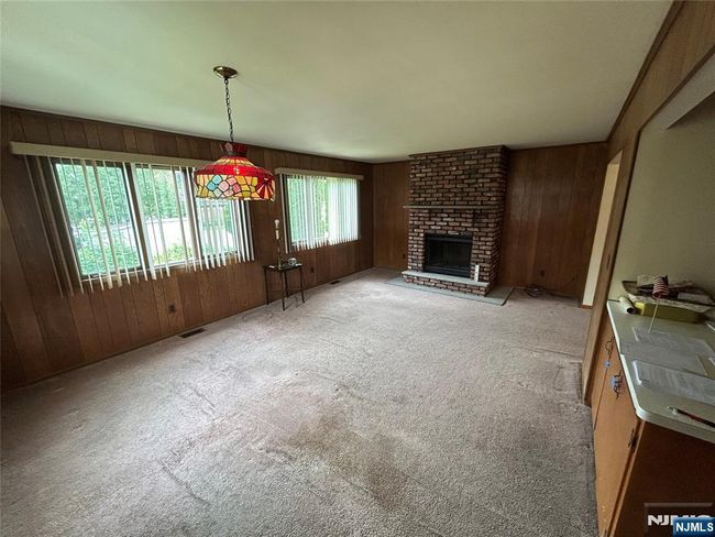 57 Standish Dr, House other with 3 bedrooms, 2 bathrooms and null parking in Clifton NJ | Image 7