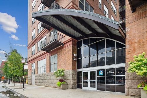 310-500 S Clinton St, Chicago, IL, 60607-0005 | Card Image