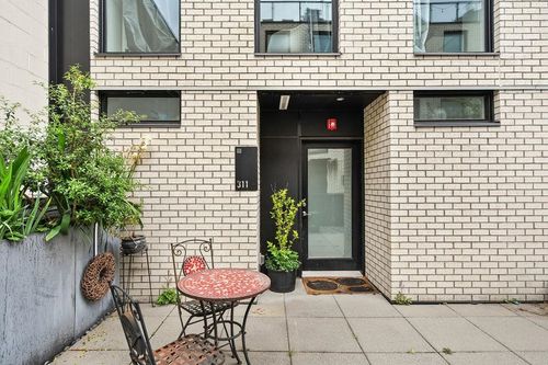 311-1647 E Pender St, Vancouver, BC, V5L1W2 | Card Image