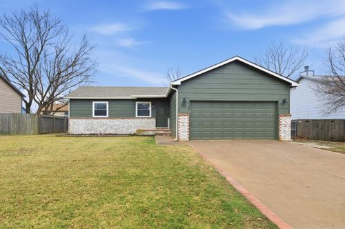 333 W Arrowhead St, Kechi, KS, 67067-8704 | Card Image