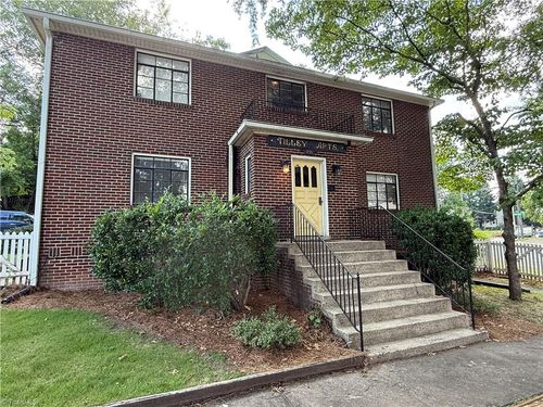 b-711 W 1st St, Winston-Salem, NC, 27101-3704 | Card Image