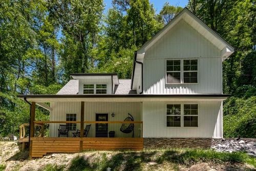 623 Beartrail Ln, Gatlinburg, TN, 37738-3411 | Card Image