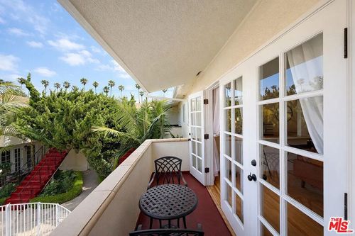 s-1027 20th Street, Santa Monica, CA, 90403 | Card Image