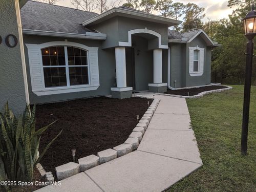 690 Henlock St Se, PALM BAY, FL, 32909-7564 | Card Image