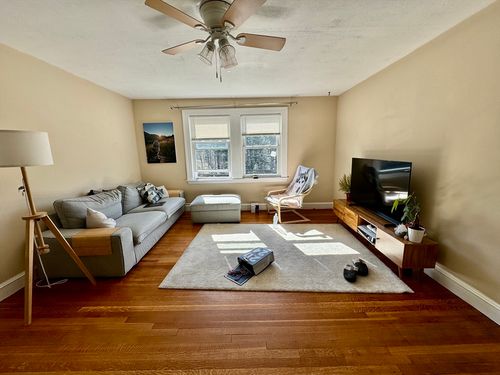 3r-4907 Washington St, Boston, MA, 02132-2185 | Card Image