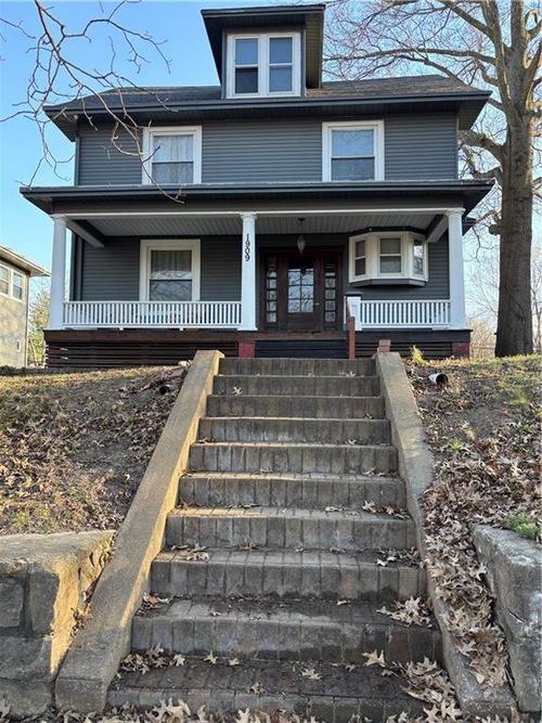 1909 Main St, Lexington, MO, 64067-1715 | Card Image