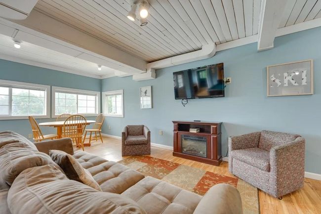 4324 Vt Route 11, House other with 4 bedrooms, 3 bathrooms and null parking in Peru VT | Image 6