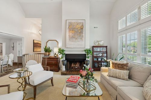 121 Pebble View Dr, Franklin, TN, 37064-2951 | Card Image