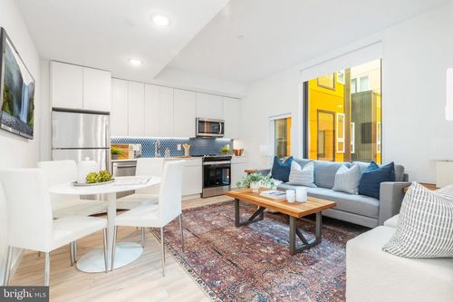 409-1131 N Front St, PHILADELPHIA, PA, 19123-2043 | Card Image