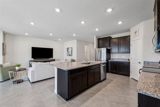 9804 Rowing Dale Bnd, House other with 4 bedrooms, 3 bathrooms and null parking in WESLEY CHAPEL FL | Image 15