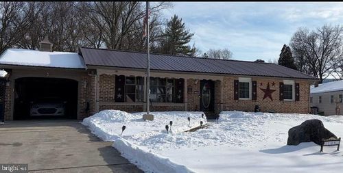 109 Sycamore Dr, MOUNT HOLLY SPRINGS, PA, 17065-1820 | Card Image