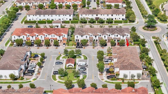10380 Nw 88 Th Ter, Townhouse with 4 bedrooms, 3 bathrooms and null parking in Doral FL | Image 58