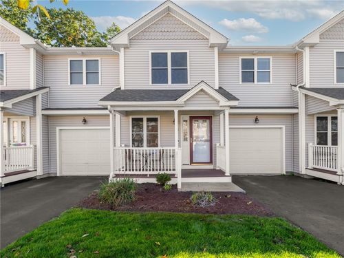 45 Silver Cup Cir, West Warwick, RI, 02893-1850 | Card Image