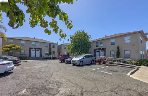 2716 Adeline St, Oakland, CA, 94607-2434 | Card Image