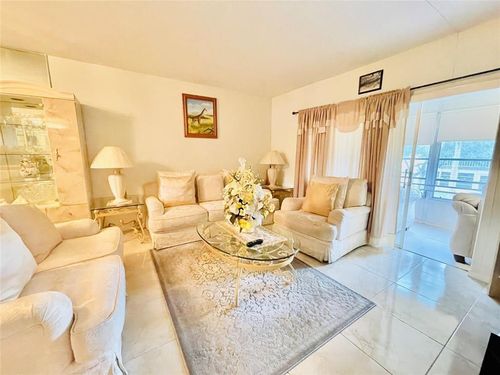 208-7505 W Atlantic Blvd, Margate, FL, 33063-9715 | Card Image