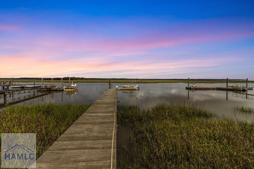 252 River Dr, Midway, GA, 31320-6526 | Card Image