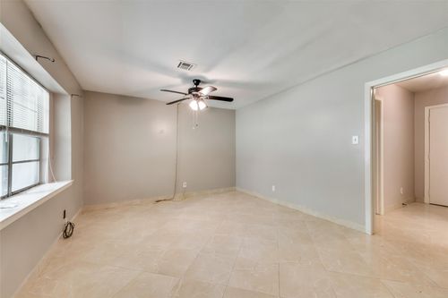 a-1522 Baggett Ln, Houston, TX, 77055-5065 | Card Image