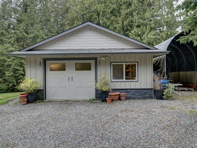 1253 Hawthorn Road, House other with 3 bedrooms, 2 bathrooms and 5 parking in Roberts Creek BC | Image 30