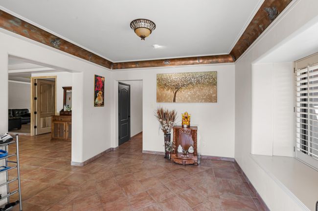Front Door Entry | Image 11
