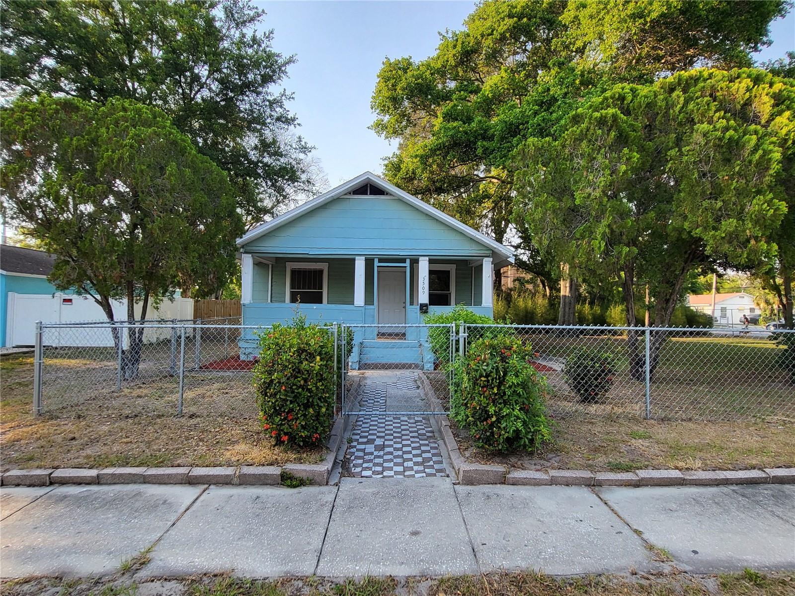 16th Ave, Saint Petersburg, FL 33711