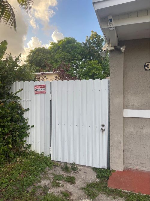 1-3201 Jackson Blvd, Fort Lauderdale, FL, 33312-2760 | Card Image