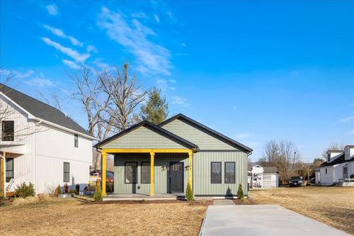 204 Lee Ave, ELKTON, VA, 22827 | Card Image