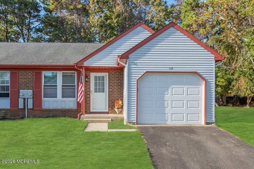 b-5 Winthrop Pl, Whiting, NJ, 08759 | Card Image