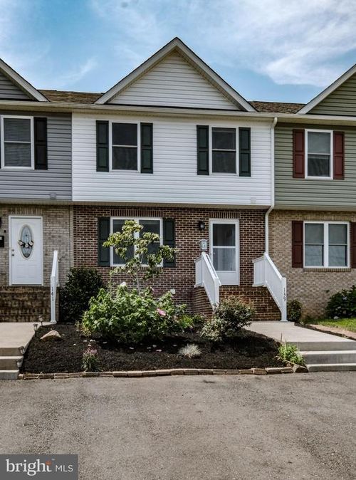 139 Steele Ave, FRONT ROYAL, VA, 22630-2223 | Card Image