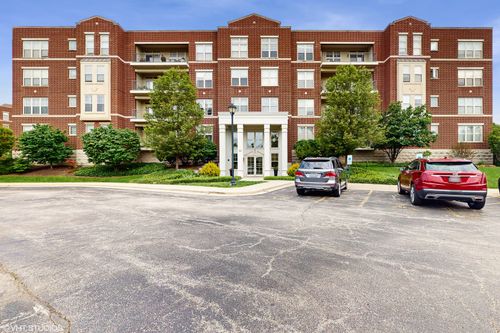 unit-207-720 Prestwick Ln, Wheeling, IL, 60090-6248 | Card Image