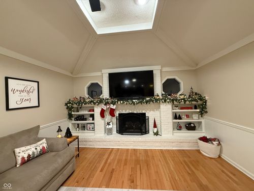 1450 Sheffield Dr, Avon, IN, 46123-8064 | Card Image