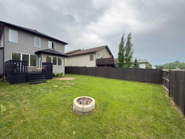6826 - 59 Street Close, House other with 3 bedrooms, 4 bathrooms and 2 parking in Rocky Mountain House AB | Image 42